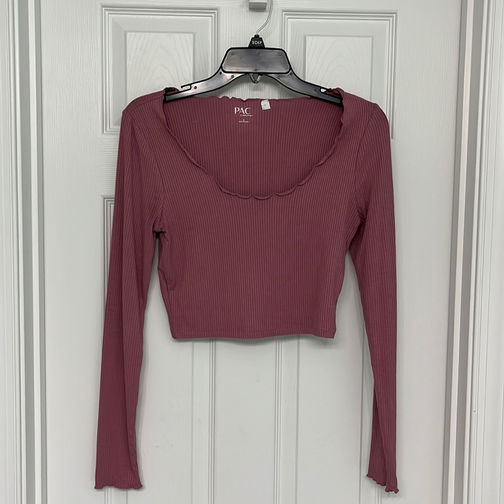 PacSun, size S, purple/pink long sleeve fitted scoop neck